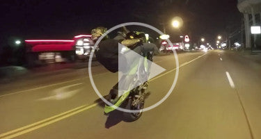 UNDERCOVER COPS ATTEMPT TO BLOCK RIDERS